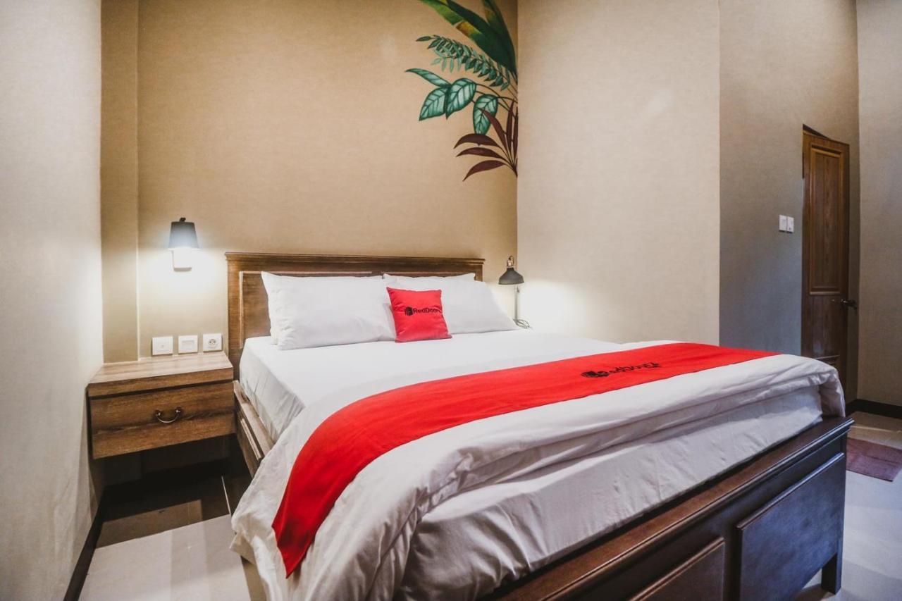 Reddoorz Plus Near Mall Slipi Jaya Jacarta Exterior foto